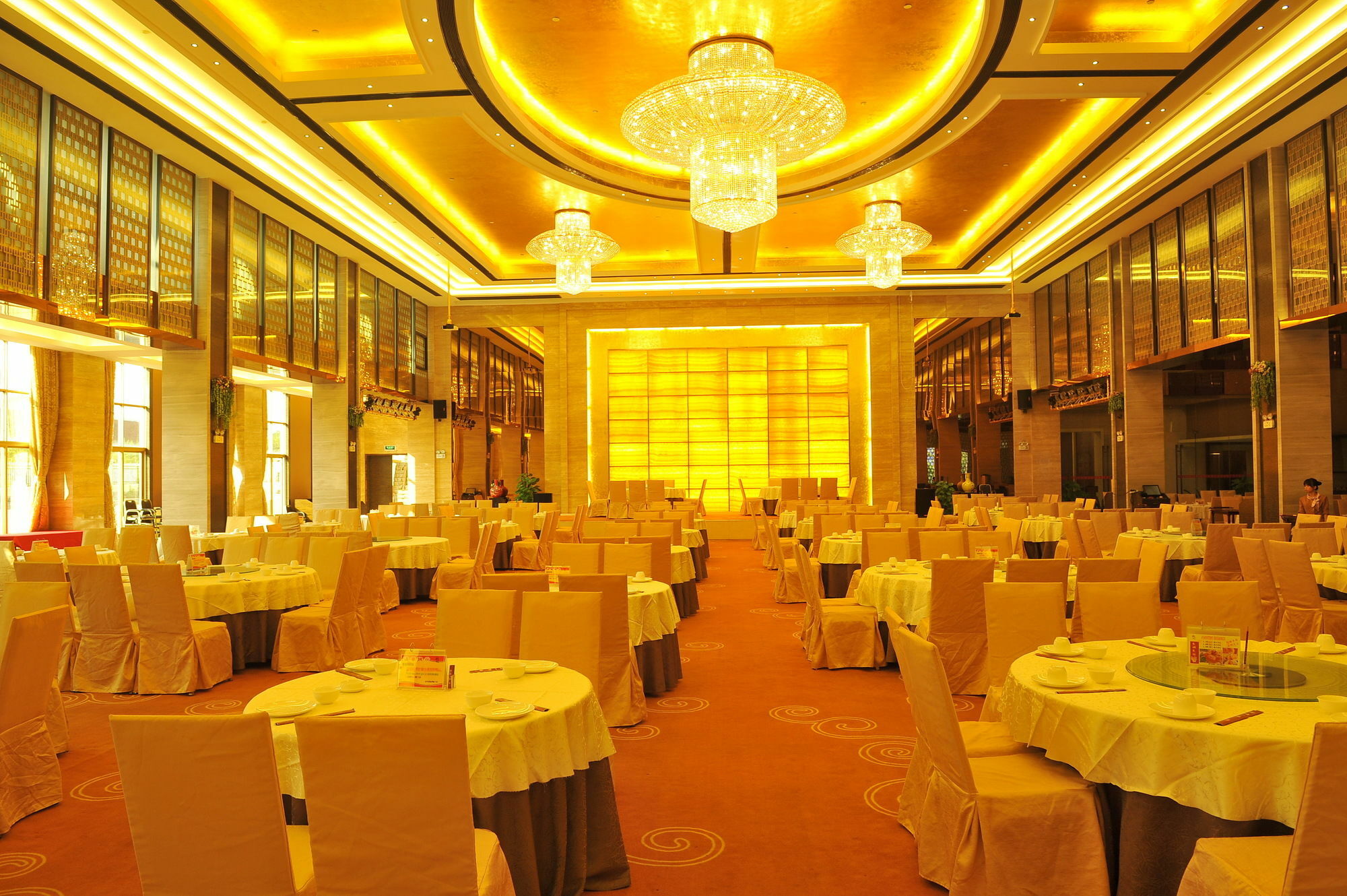 Ramada Shenzhen Baoan Hotel Exterior photo